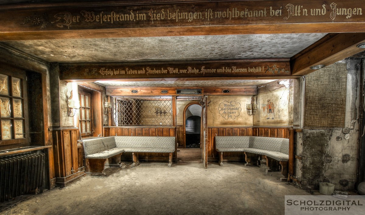 Abandoned, HDR, Hotel Cinema, Lost Place, Ost Westfalen, OWL, UE, Urban exploration, Urbex, verlassen, Verlassene Orte, Verlassene Orte in Deutschland, verlaten