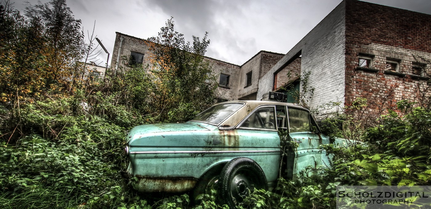 Urbex, Lost Place, HDR, Abandoned, verlassene Orte, verlassen, verlaten, Urban exploration, UE, Verlassene Orte in Belgien, Urbex Belgien, Belgie, Autofriedhof, car graveyard, rostige Autos, Oldtimer