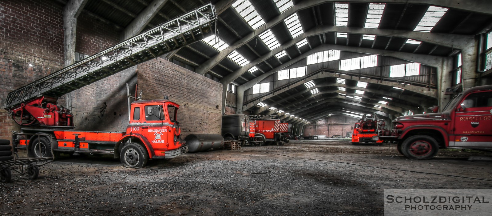 Abandoned, Feuerwehr, Fire Figther Trucks, HDR, Lost Place, UE, Urban exploration, Urbex, verlassen, Verlassene Orte, Verlassene Orte in Belgien, verlaten