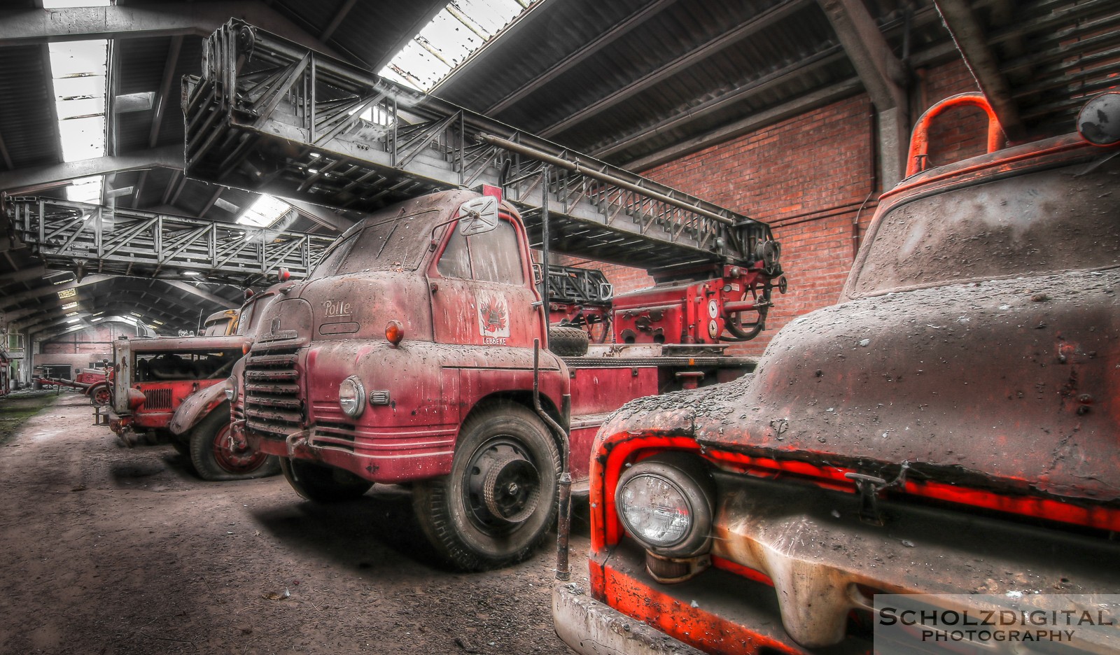 Abandoned, Feuerwehr, Fire Figther Trucks, HDR, Lost Place, UE, Urban exploration, Urbex, verlassen, Verlassene Orte, Verlassene Orte in Belgien, verlaten