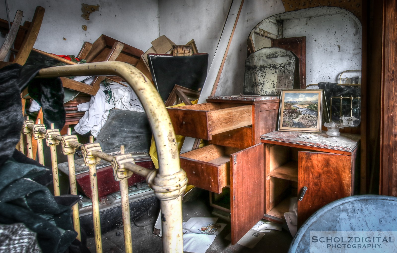 Abandoned, Chateau Hohner, HDR, Lost Place, UE, Urban exploration, Urbex, verlassen, Verlassene Orte, Verlassene Orte in Belgien, verlaten