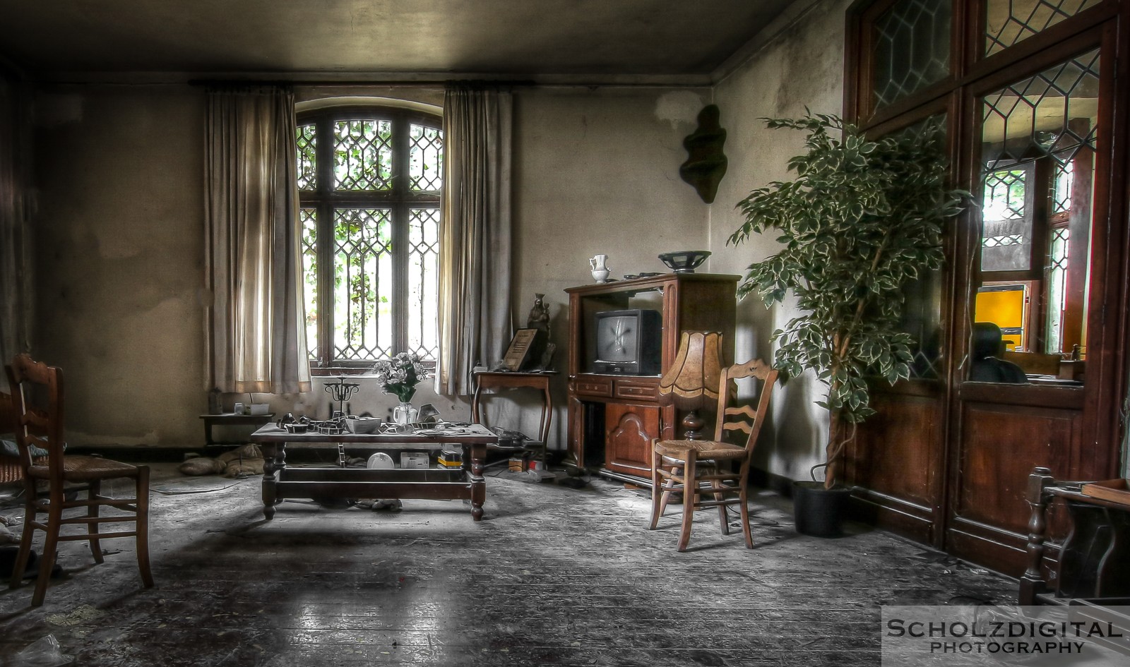 Abandoned, Chateau Hohner, HDR, Lost Place, UE, Urban exploration, Urbex, verlassen, Verlassene Orte, Verlassene Orte in Belgien, verlaten