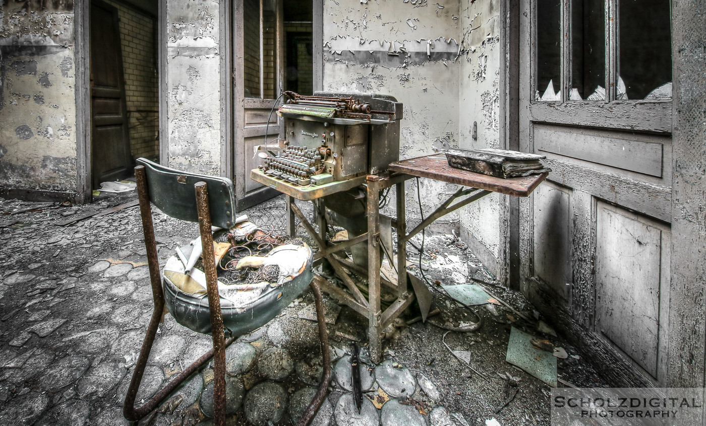 Abandoned, beelden, Bureau Central, Bureau Central De Wendel, Decay, forgotten, Lorraine, Lost Place, Lothringen, Urban exploration, Urbex, urbexlocatie, verlassen, Verlassene Orte