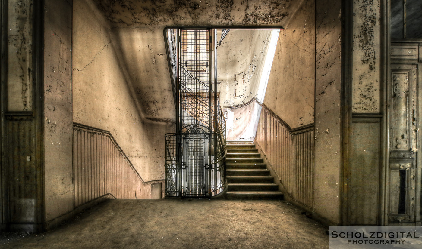 Abandoned, beelden, Bureau Central, Bureau Central De Wendel, Decay, forgotten, Lorraine, Lost Place, Lothringen, Urban exploration, Urbex, urbexlocatie, verlassen, Verlassene Orte