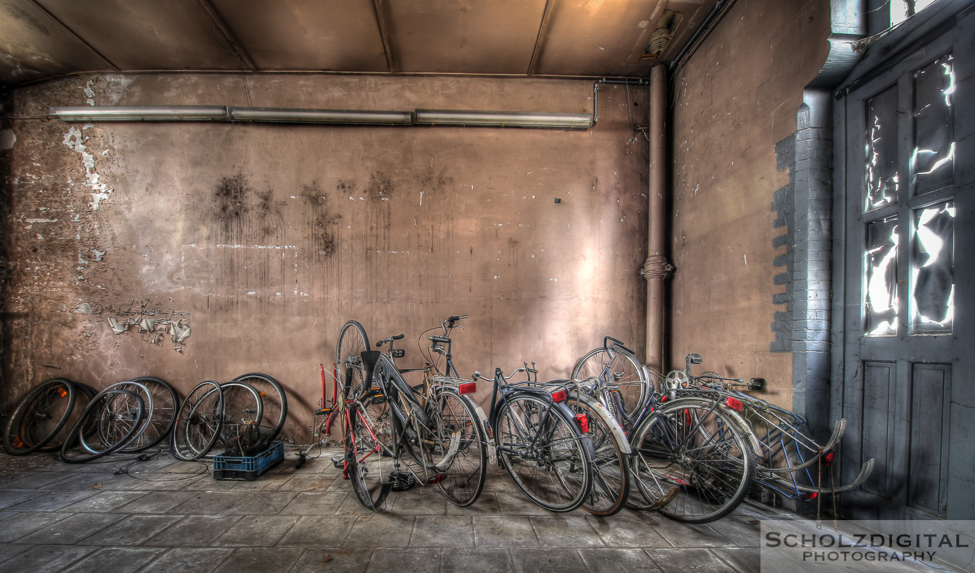 Abandoned, beelden, Decay, forgotten, Gefängnis, gevangenis, gevangeniscellen, gevangenissen, Lost Place, Prison H7, Urban exploration, Urbex, urbexlocatie, verlassen, Verlassene Orte, verlaten, gevangenis cellen, Urbex Belgien, Urban Exploration