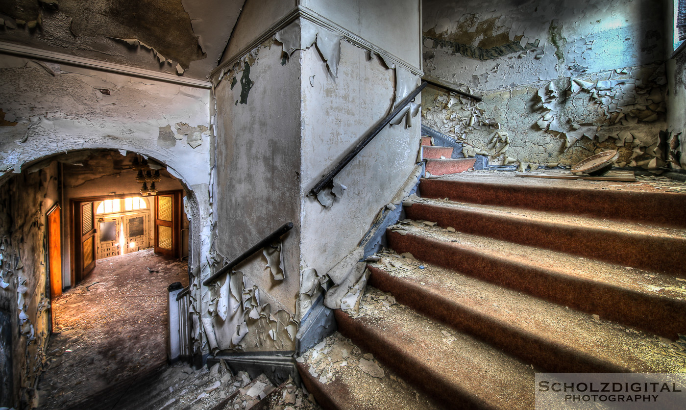 Abandoned, beelden, Decay, Erzgebirge, forgotten, Hotel Atlantis, Lost Place, Ost, Osten, Sachsen, Schimmelbude, Schimmelhotel, Urban exploration, Urbex, urbexlocatie, verlassen, Verlassene Orte