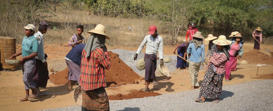 Asia, Bauarbeiter, Baustelle, Birma, Burma, Exploring, Myanmar, Southeastasia, Straßenbau, tagelöhner, Travelling, road construction,