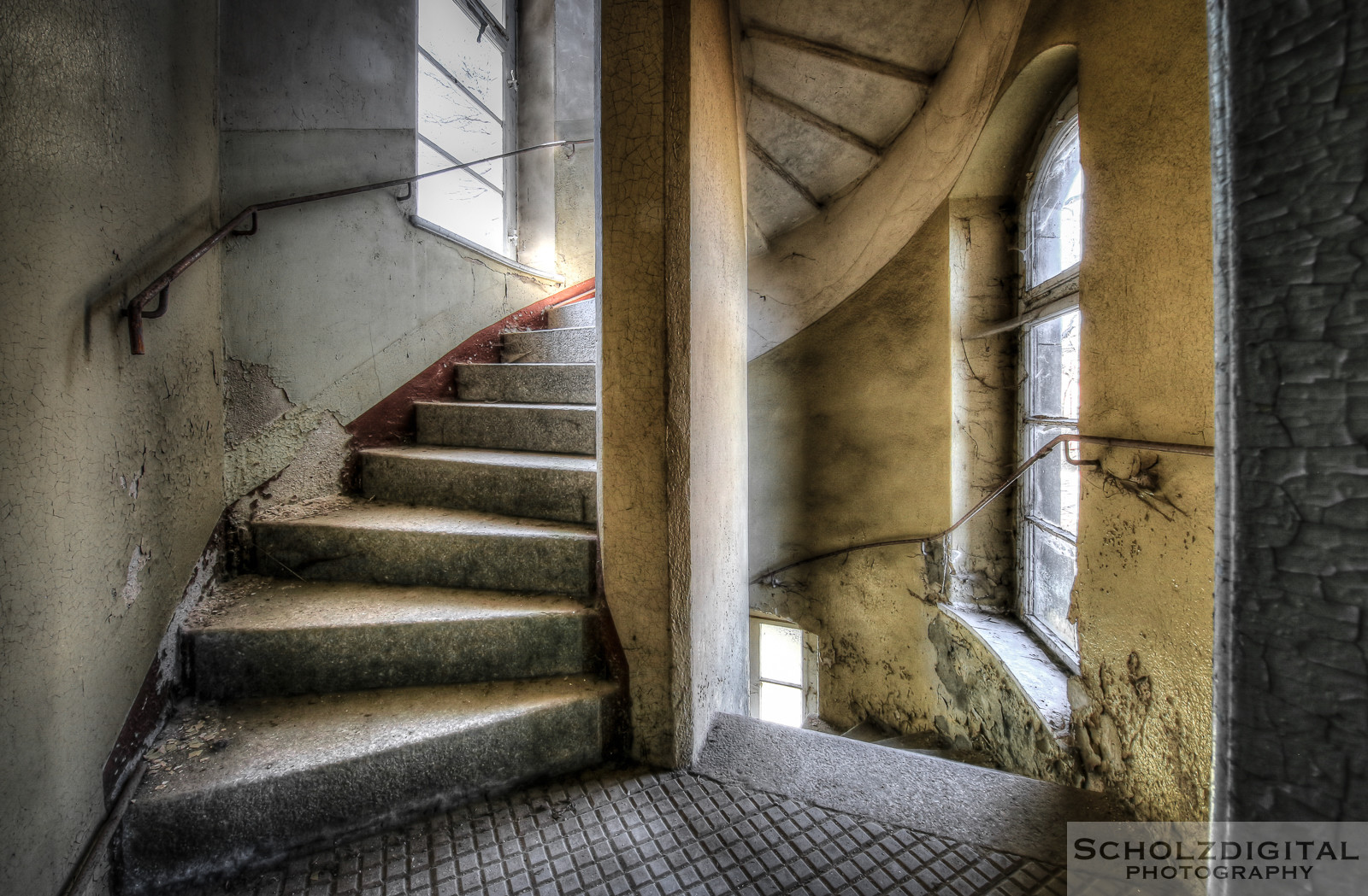 Abandoned, beelden, Decay, forgotten, Lost Place, Ost, Osten, Sachsen, Urban exploration, Urbex, urbexlocatie, verlassen, Verlassene Orte, Villa Klappstock