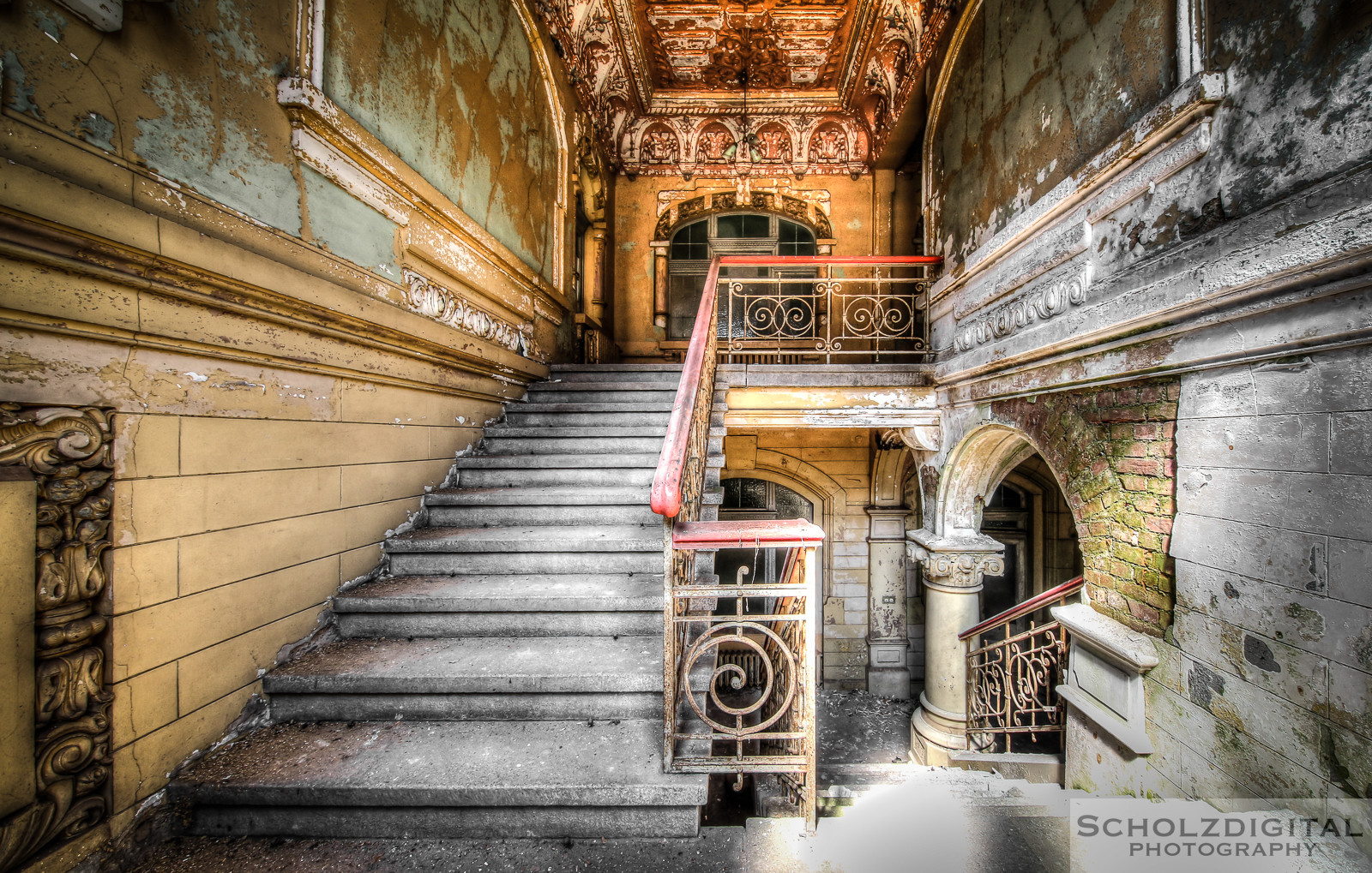 Abandoned, beelden, Decay, forgotten, Lost Place, Ost, Osten, Sachsen, Urban exploration, Urbex, urbexlocatie, verlassen, Verlassene Orte, Villa Klappstock