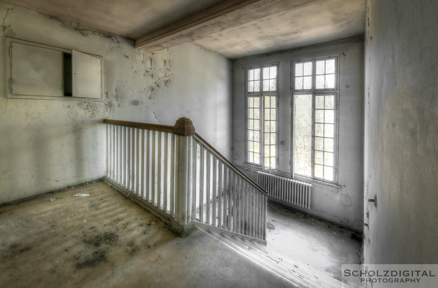 Abandoned, beelden, Decay, Erzgebirge, forgotten, Knutschmund, Kussmund Klinik, Kussmund Sanatorium, Lost Place, Ost, Osten, Sachsen, Schimmelbude, Urban exploration, Urbex, urbexlocatie, verlassen, Verlassene Orte