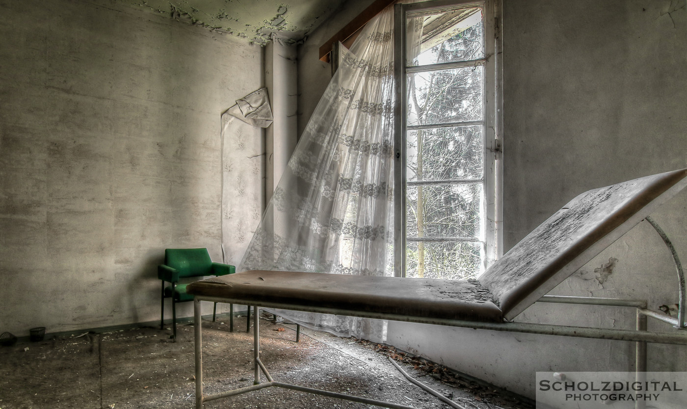 Abandoned, beelden, Decay, Erzgebirge, forgotten, Knutschmund, Kussmund Klinik, Kussmund Sanatorium, Lost Place, Ost, Osten, Sachsen, Schimmelbude, Urban exploration, Urbex, urbexlocatie, verlassen, Verlassene Orte