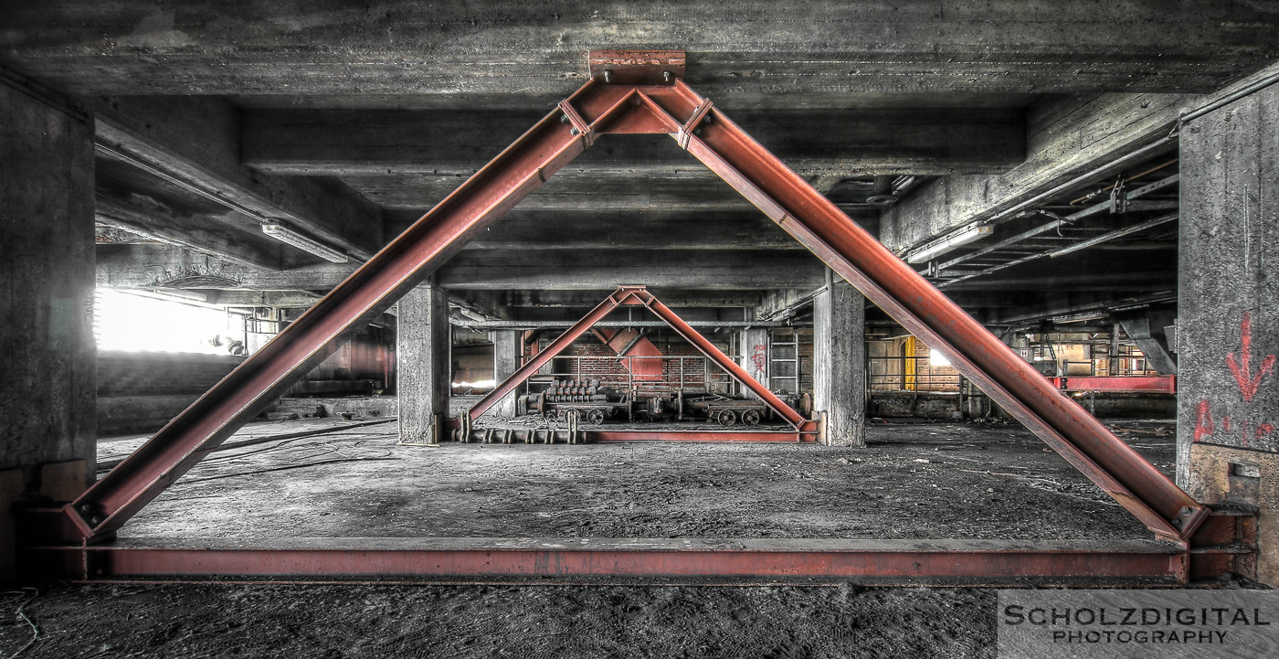 Abandoned, Decay, Lost Place, Urban exploration, Urbex, verlassen, Verlassene Orte, urbexlocatie, beelden, urban exploration, lost place, abandoned, forgotten, Zeche DB, Zeche XXL, Verlassenes Bergwerk, Coalmine, Industrie, verlassene Industrie, Ruhrgebiet,