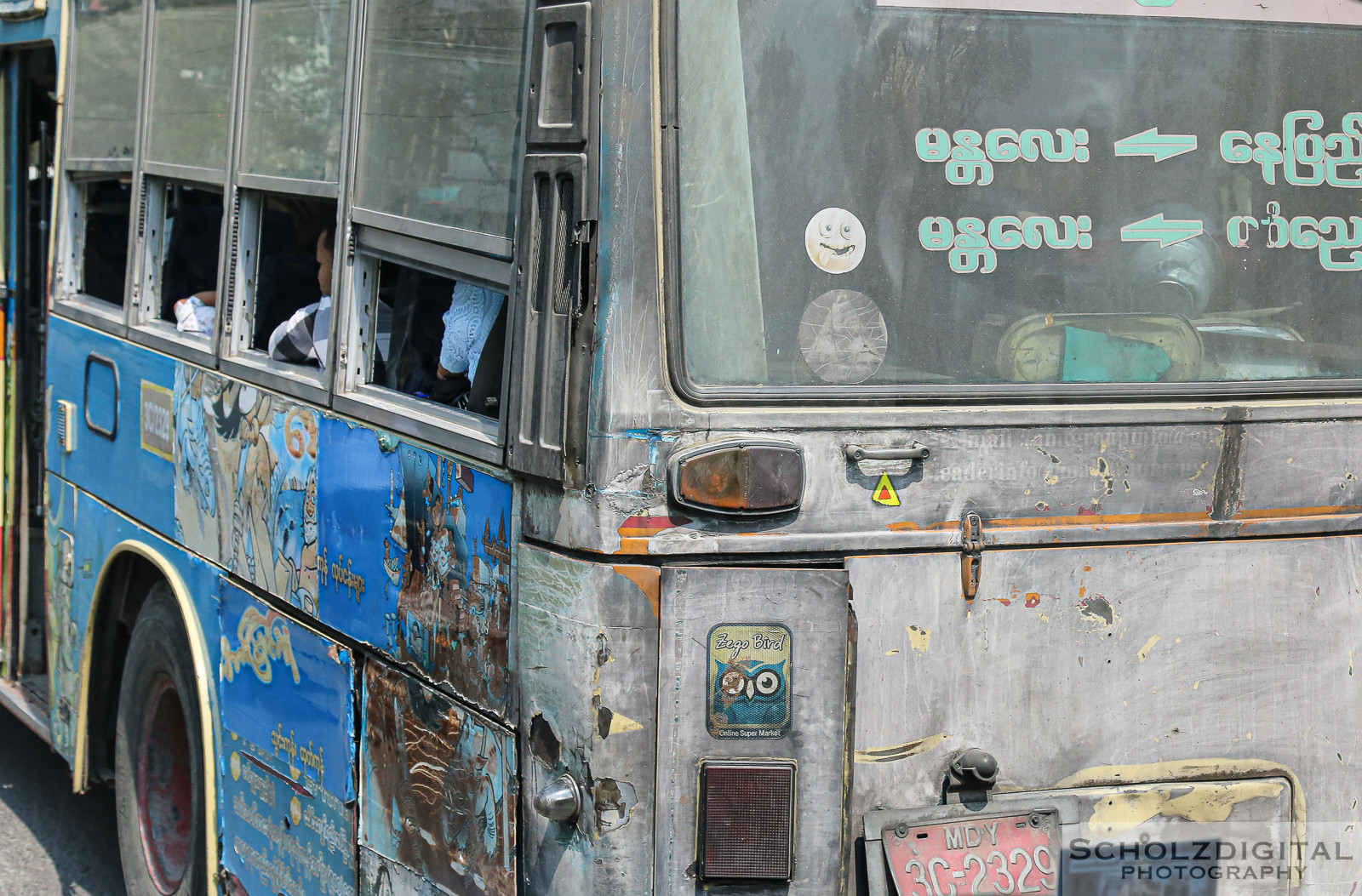 Exploring, Travelling, Myanmar, Mandalay, Birma, Burma, Traffic, Streetphotography, Travelling, Wanderlust, Southeastasia, asia, travel, globetrotter, travelphotography,