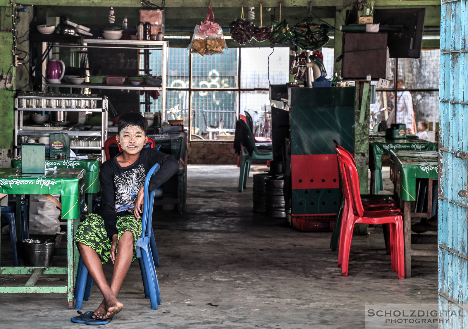 Shop, Myanmar, Travelling,Asia, Bagan, Birma, Burma, Exploring, globetrotter, Boy, Yangon, Southeastasia, Streetphotography, travel, Travelling, travelphotography, Wanderlust