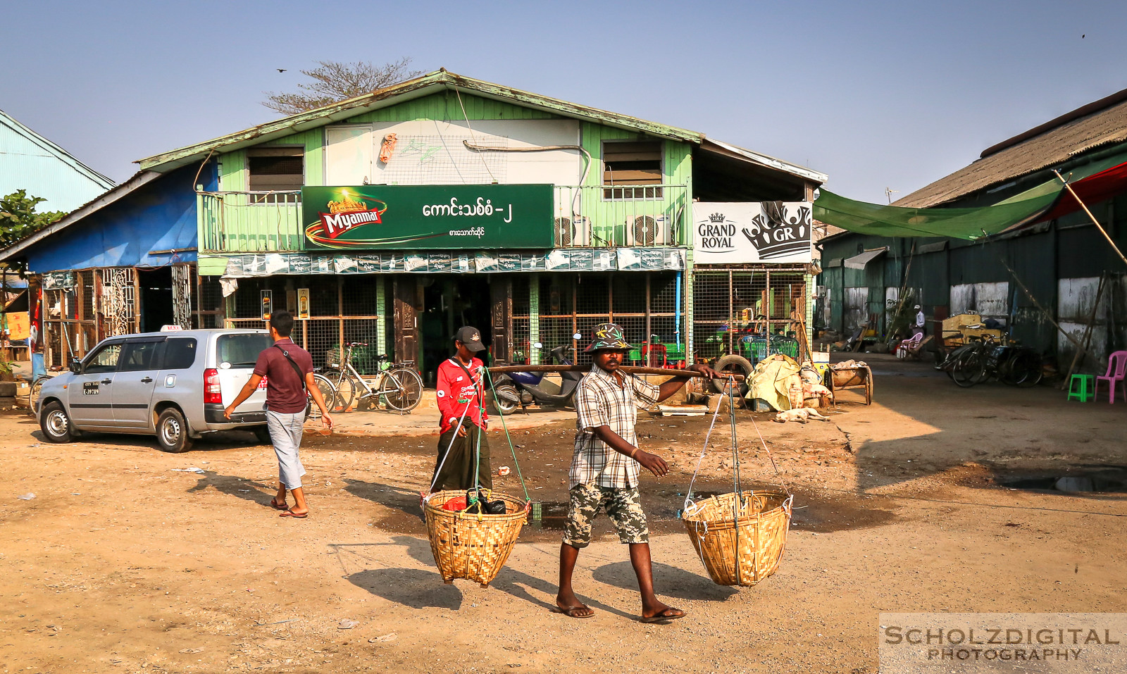 Shop, Myanmar, Travelling,Asia, Birma, Burma, Exploring, globetrotter, Boy, Yangon, Southeastasia, Streetphotography, travel, Travelling, travelphotography, Wanderlust