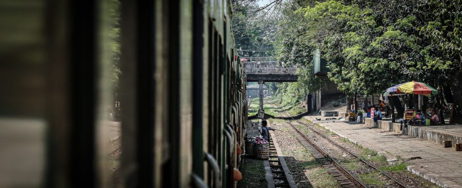 Exploring, Travelling, Myanmar, Birma, Burma, Streetphotography, Travelling, Wanderlust, Southeastasia, asia, travel, globetrotter, travelphotography, Yangon Circular Railway, Ringbahn, Rangun