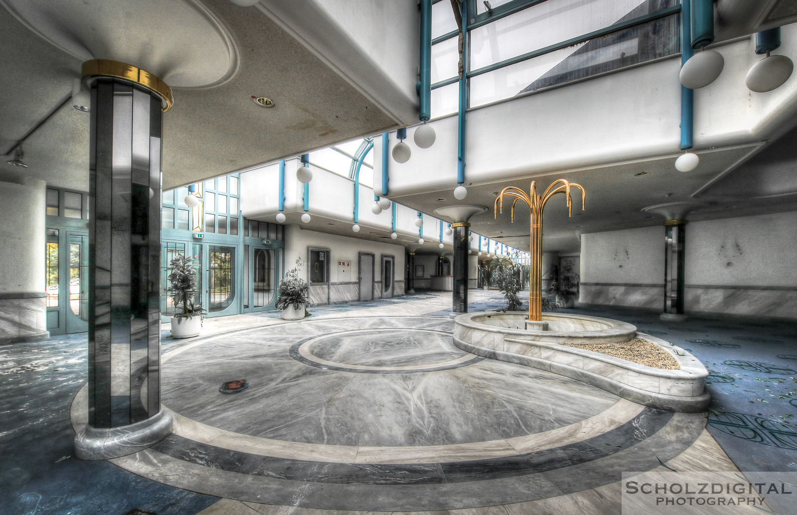 Abandoned, beelden, Decay, forgotten, Hotel, Kurhaus, Kurhotel, Lost Place, Theater, Urban exploration, Urbex, urbexlocatie, verlassen, Verlassene Orte