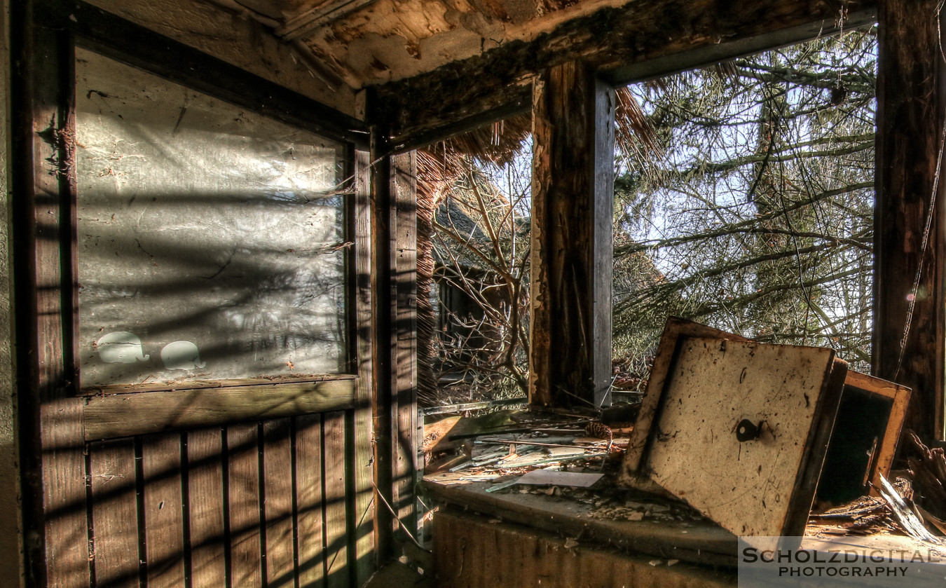 Villa Seaview - urbex im Sauerland Deutschland, verlassene Orte mitten im Wohngebiet