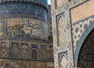 Bibi-Khanym-Mosque