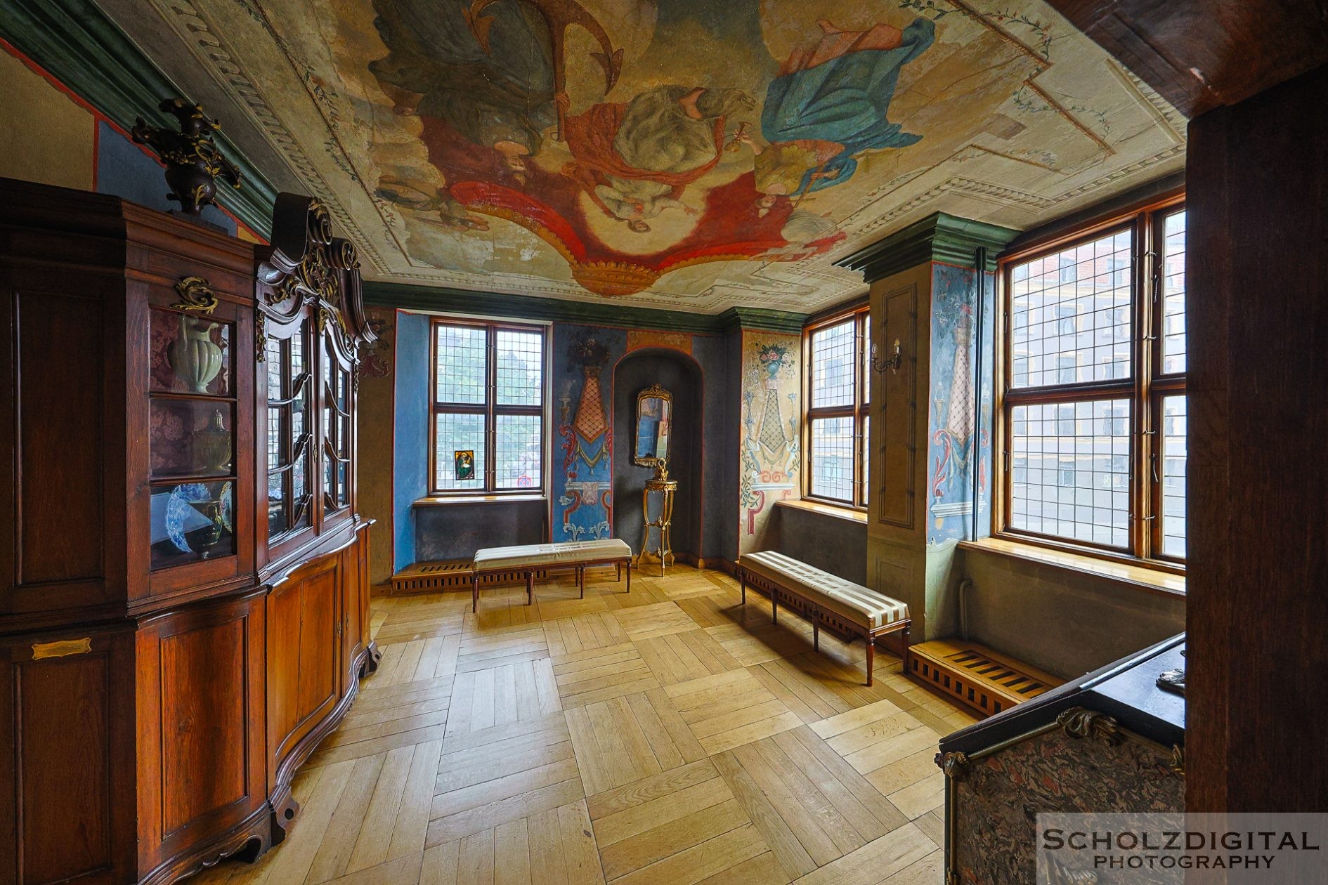 Das Mentzendorffhaus (lettisch: Mencendorfa nams) ist ein historisches Wohn- und Geschäftshaus in Riga, das heute als Museum zugänglich ist.