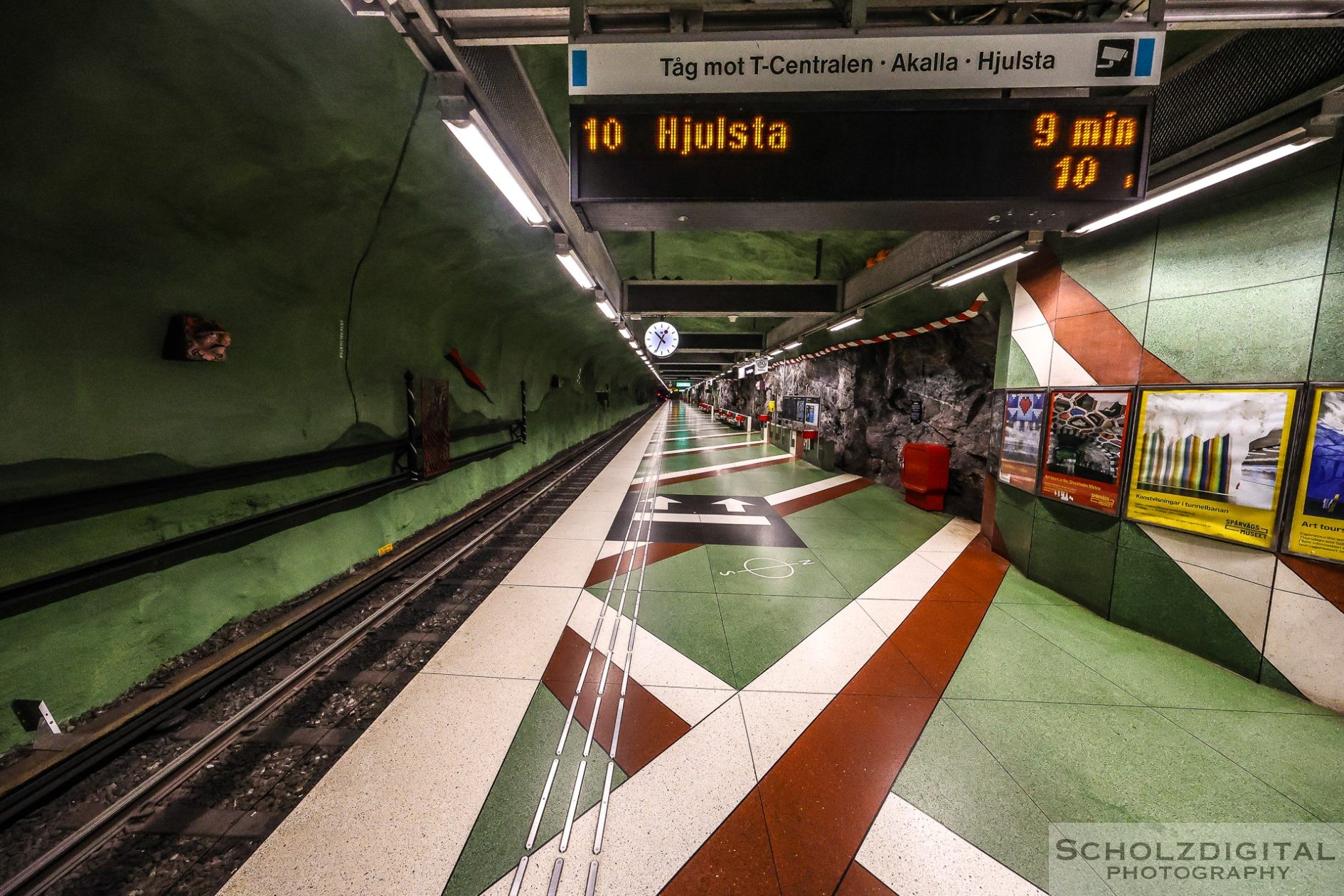 Bahnsteig der Station Kungsträdgården in Stockholm