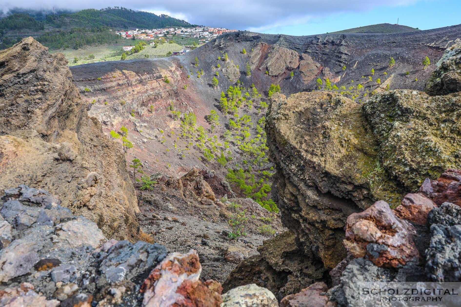 Blick auf den Vulkankrater des San Antonio auf La Palma