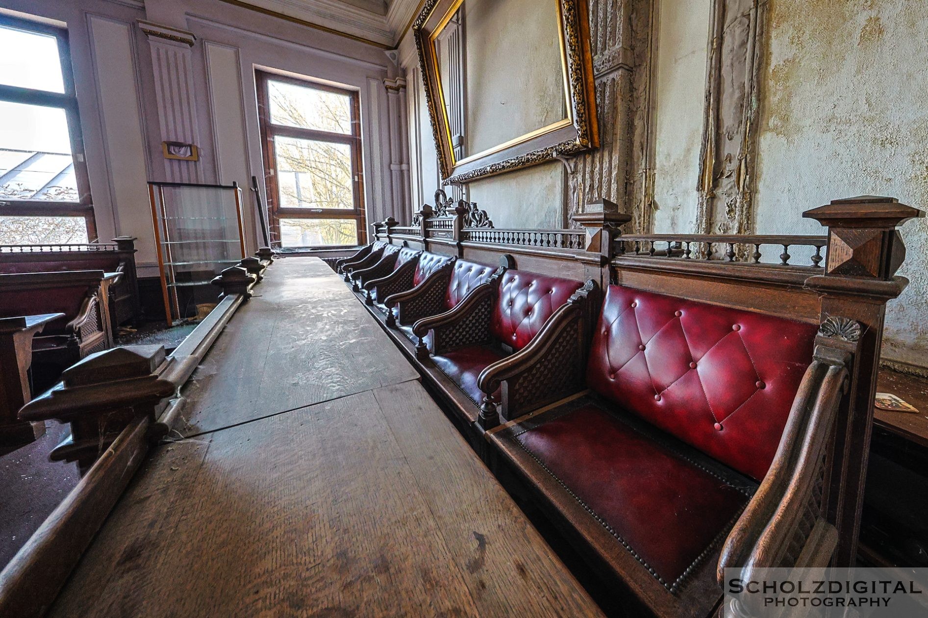 Detail im Trausaal – Zurückhaltende Architektur mit stiller Würde