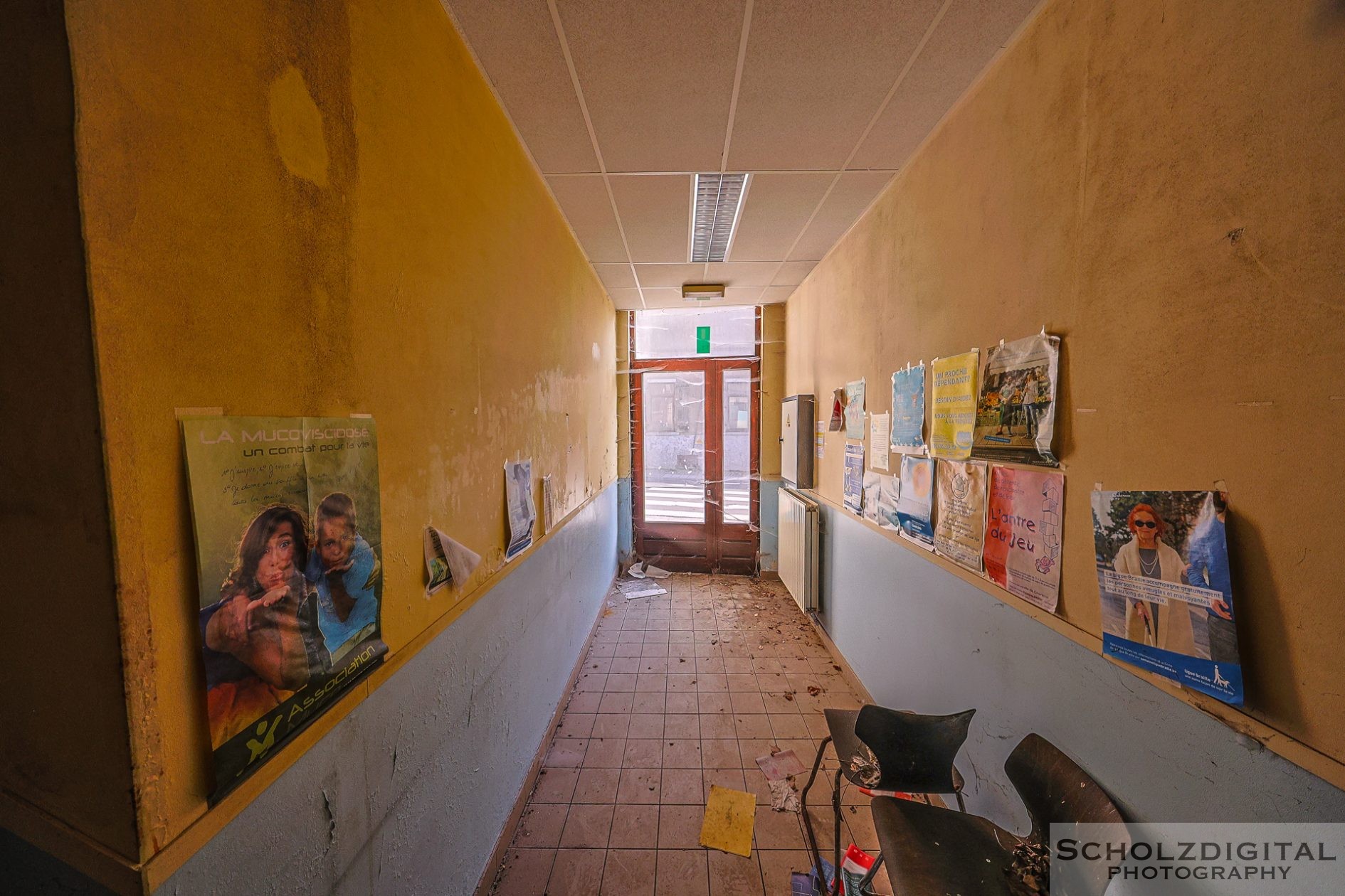 Endlos wirkende Gänge – Flure, die einst den Takt der Verwaltung bestimmten