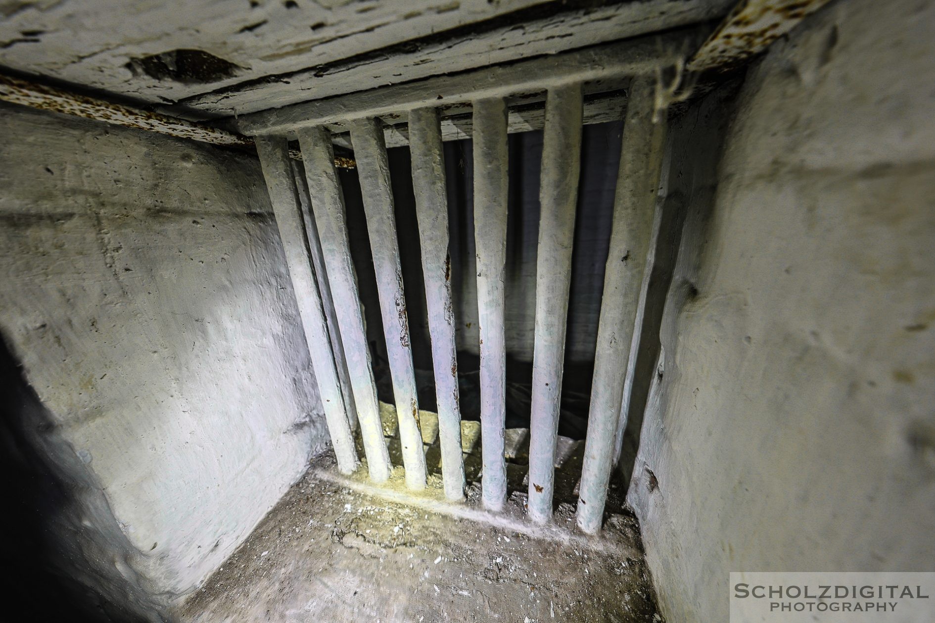 Zellentüren im Detail – Massive Bauweise, kompromisslos