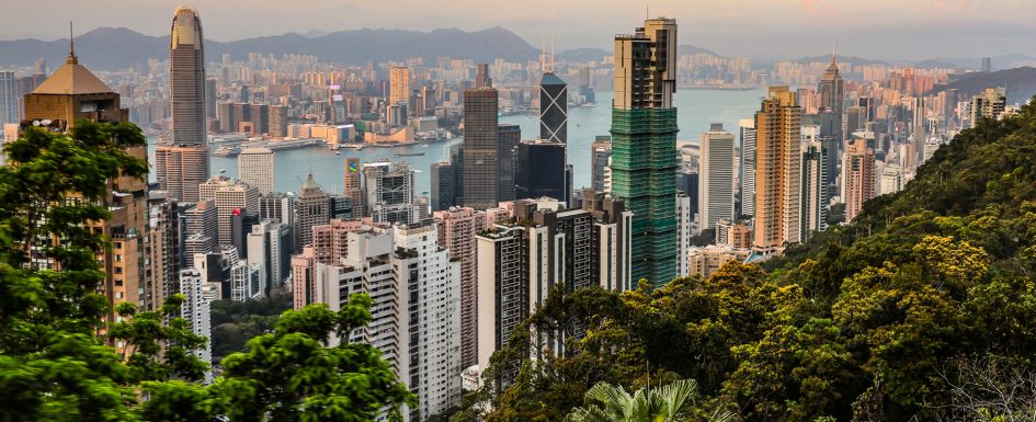 Wenn sich der Nebel verzieht – Blick vom Victoria Peak