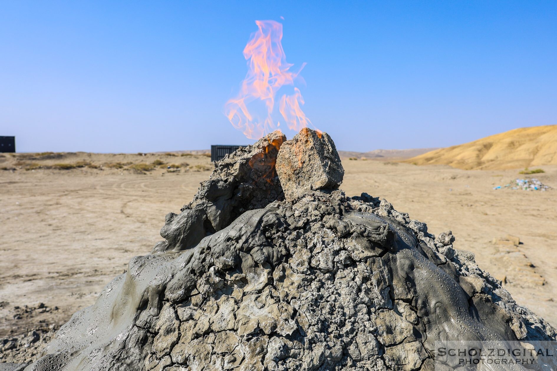 Brennendes Gas an einem Schlammvulkan bei Gobustan